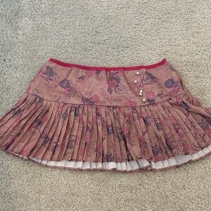 Urban Outfitters Patterned Pleated Skirt size L